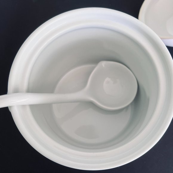 CAMPBELL'S Vintage Soup Tureen, Lid & Ladle EUC - Picture 6 of 9